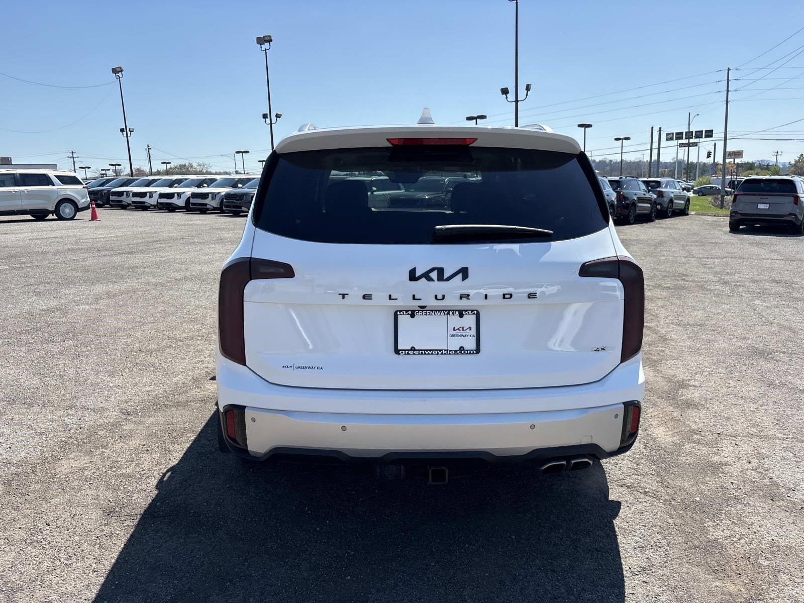 Used 2024 Kia Telluride S w/ S Sunroof Package image 6