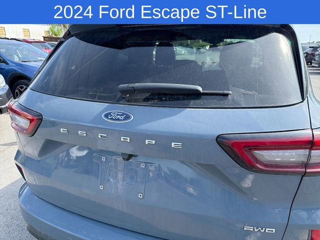 Used 2024 Ford Escape ST-Line w/ Tech Pack #1 AWD/4WD image 8