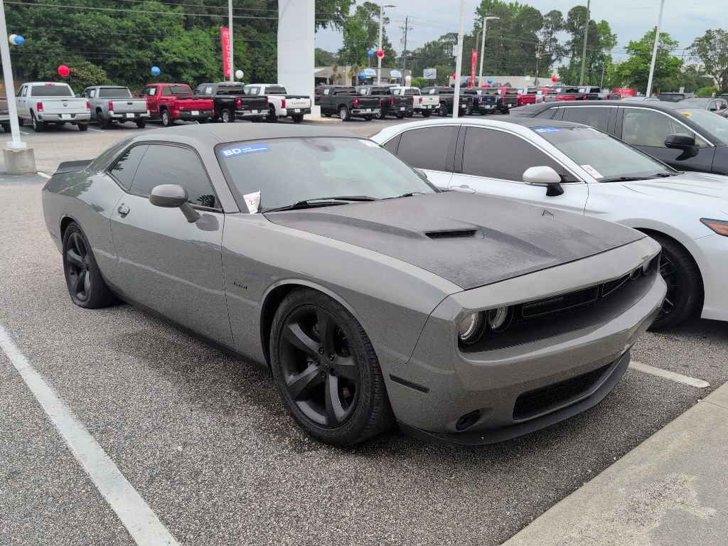 Used 2018 Dodge Challenger R/T Plus RWD image 1