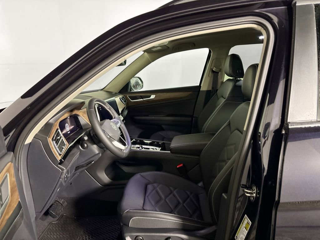 New 2026 Volkswagen Atlas SE image 11