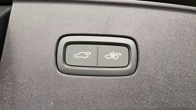 New 2026 Volvo EX90 Plus AWD/4WD image 44