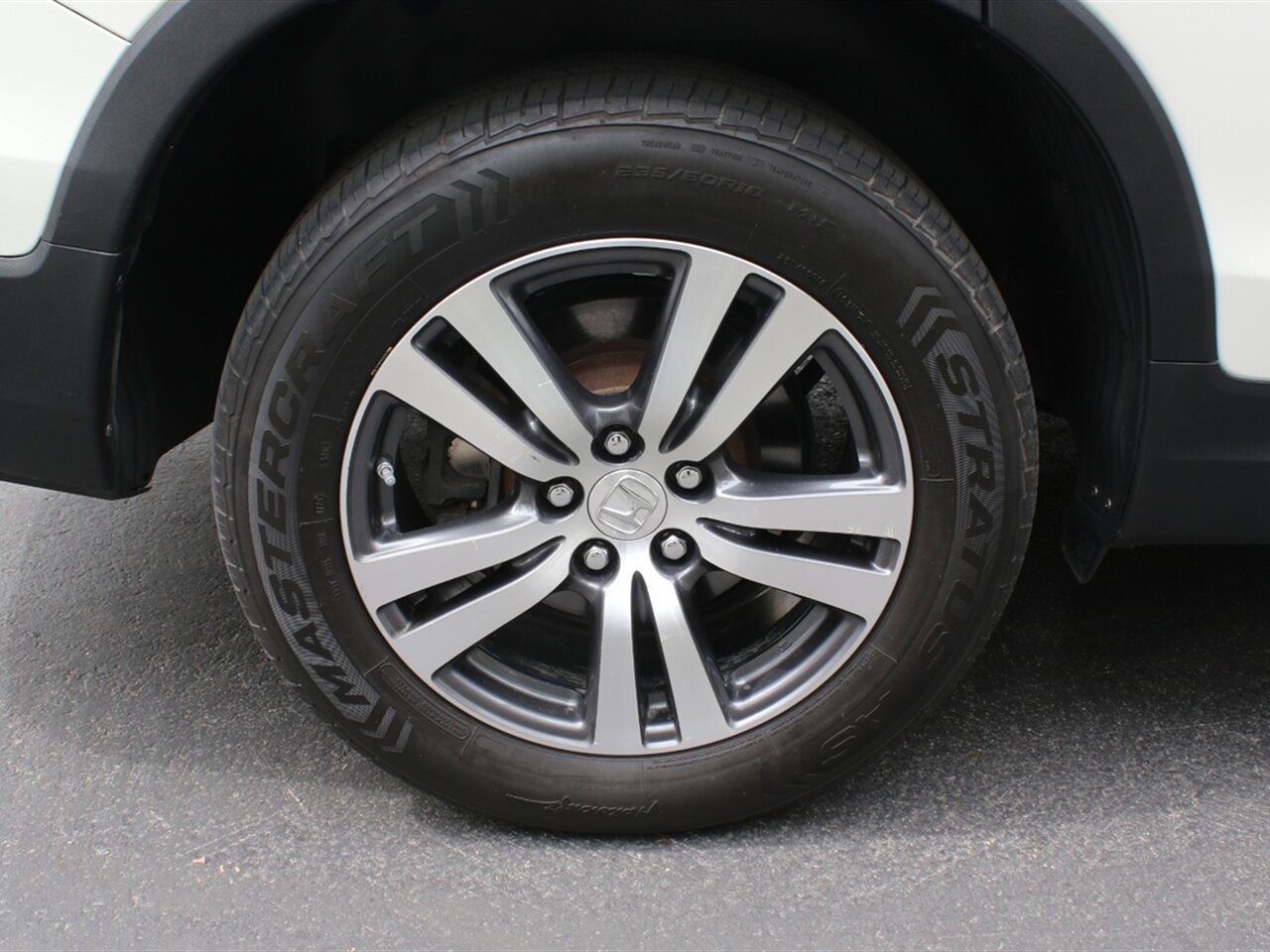 Used 2018 Honda Pilot Elite image 44