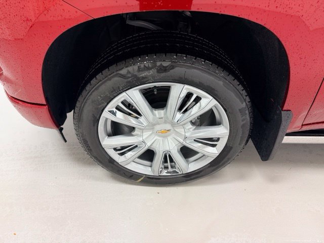 Certified 2023 Chevrolet Silverado 1500 High Country w/ Technology Package AWD/4WD image 17