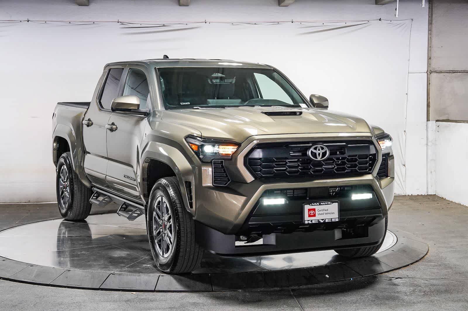 Certified 2024 Toyota Tacoma TRD Sport AWD/4WD image 6