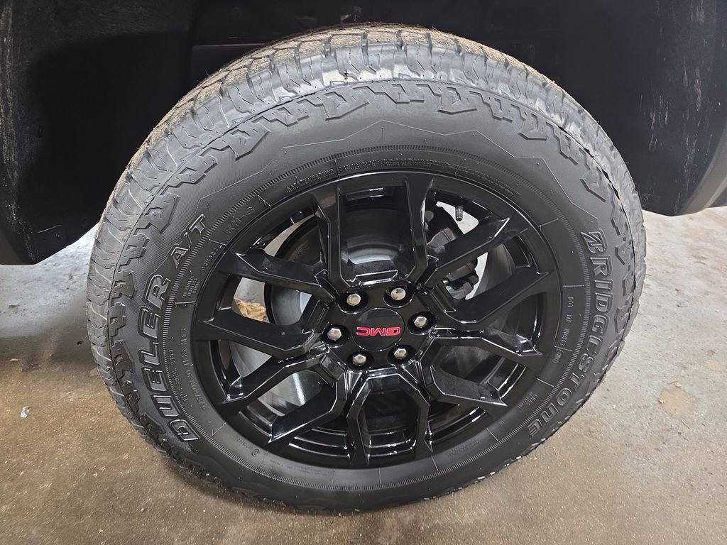 New 2026 GMC Canyon AT4 AWD/4WD image 31