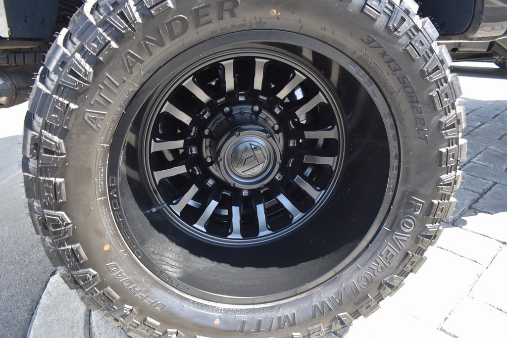 Used 2025 Ford F350 Lariat image 11