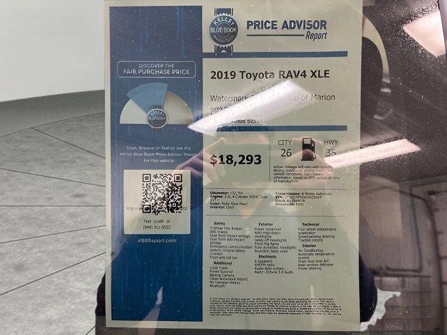 Used 2019 Toyota RAV4 XLE w/ Phone Cable & Charge Package image 29