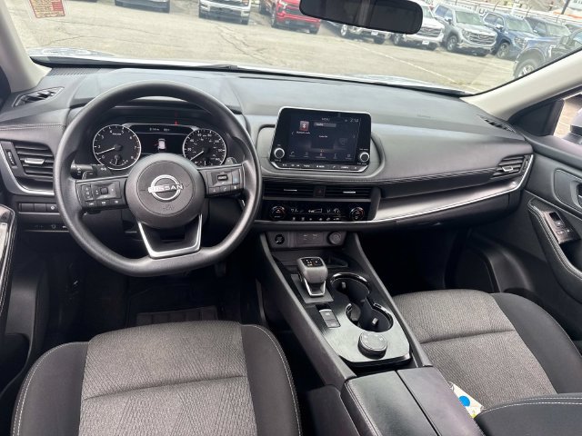 Used 2024 Nissan Rogue SV AWD/4WD image 15