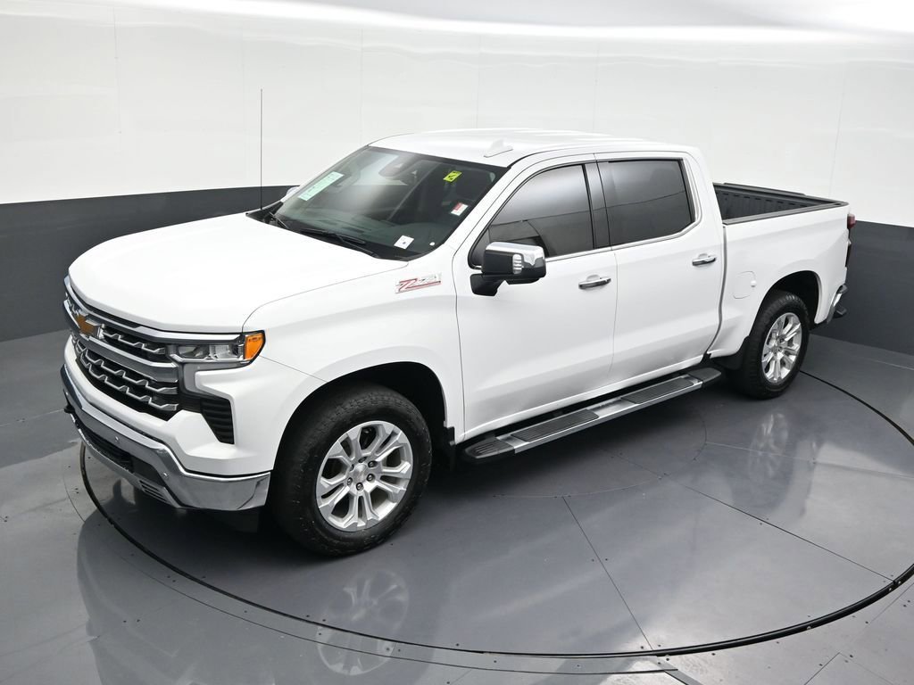 Used 2022 Chevrolet Silverado 1500 LTZ w/ Z71 Off-Road Package image 16