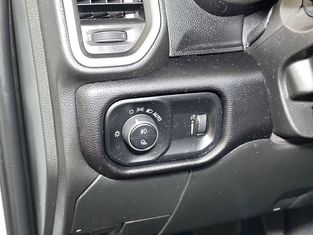 Used 2024 RAM 2500 Big Horn w/ Bed Utility Group image 25