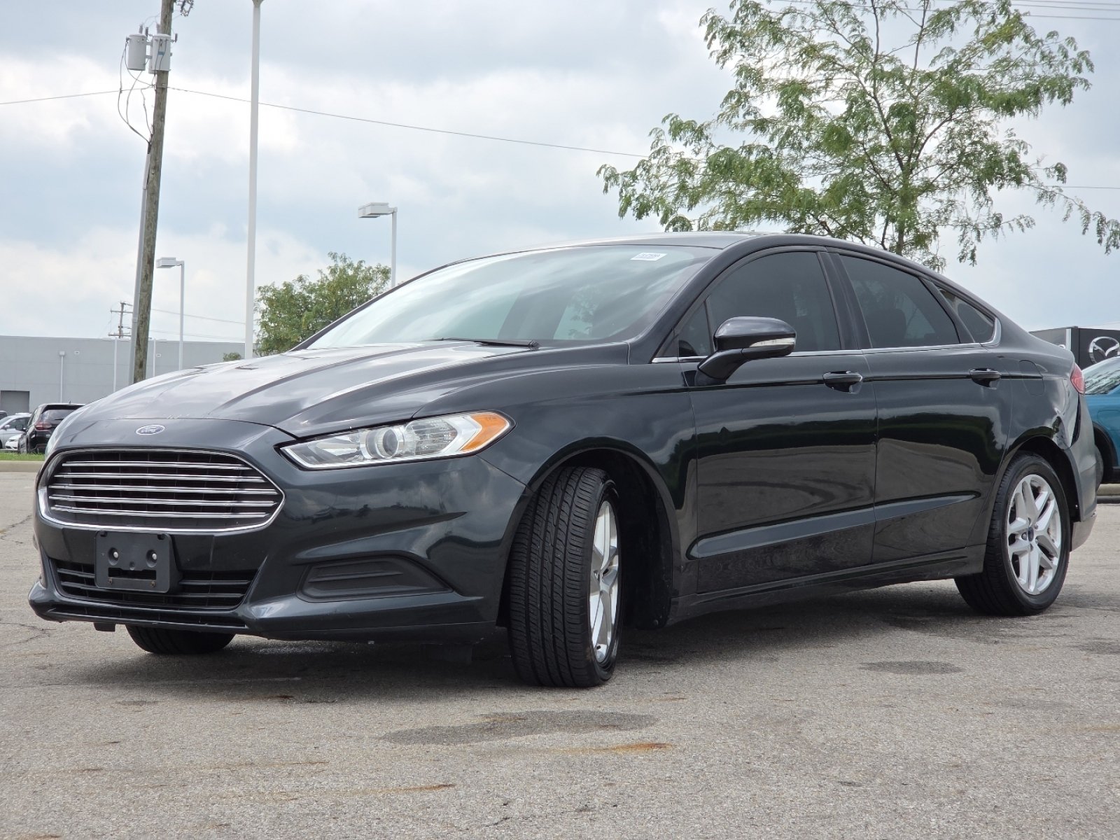 Used 2014 Ford Fusion SE FWD image 11
