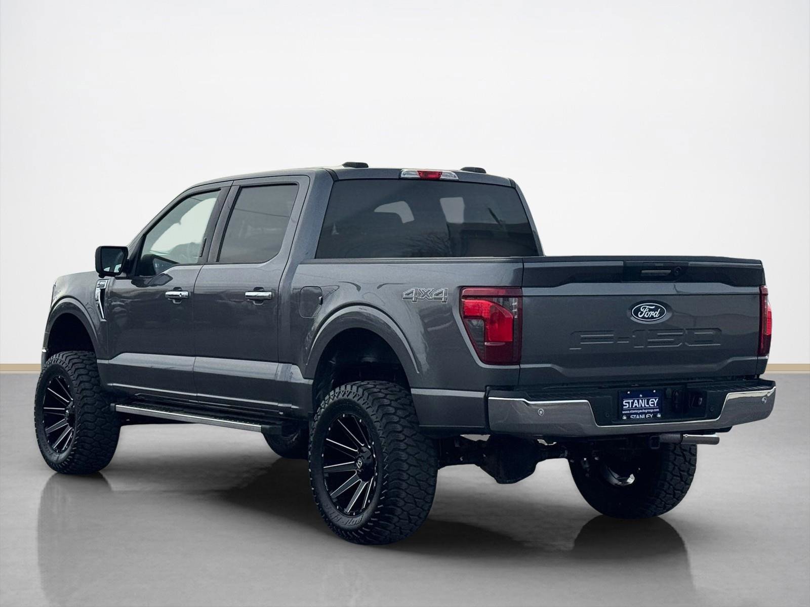 Used 2024 Ford F150 XLT image 5