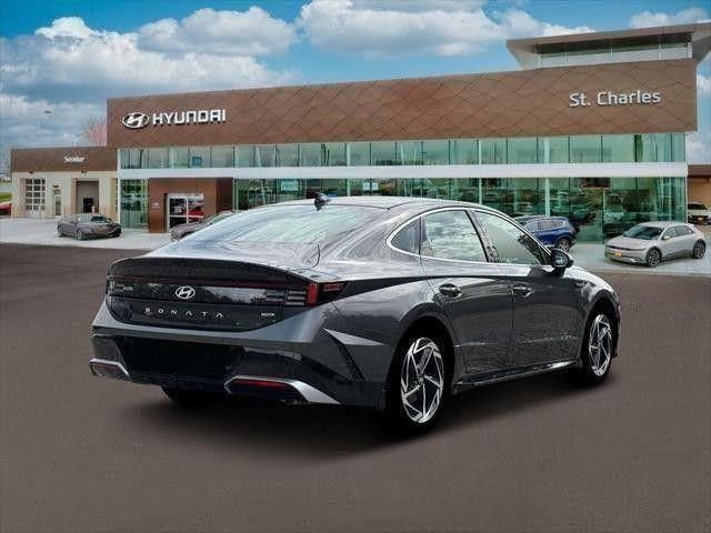 Used 2026 Hyundai Sonata SEL AWD/4WD image 7
