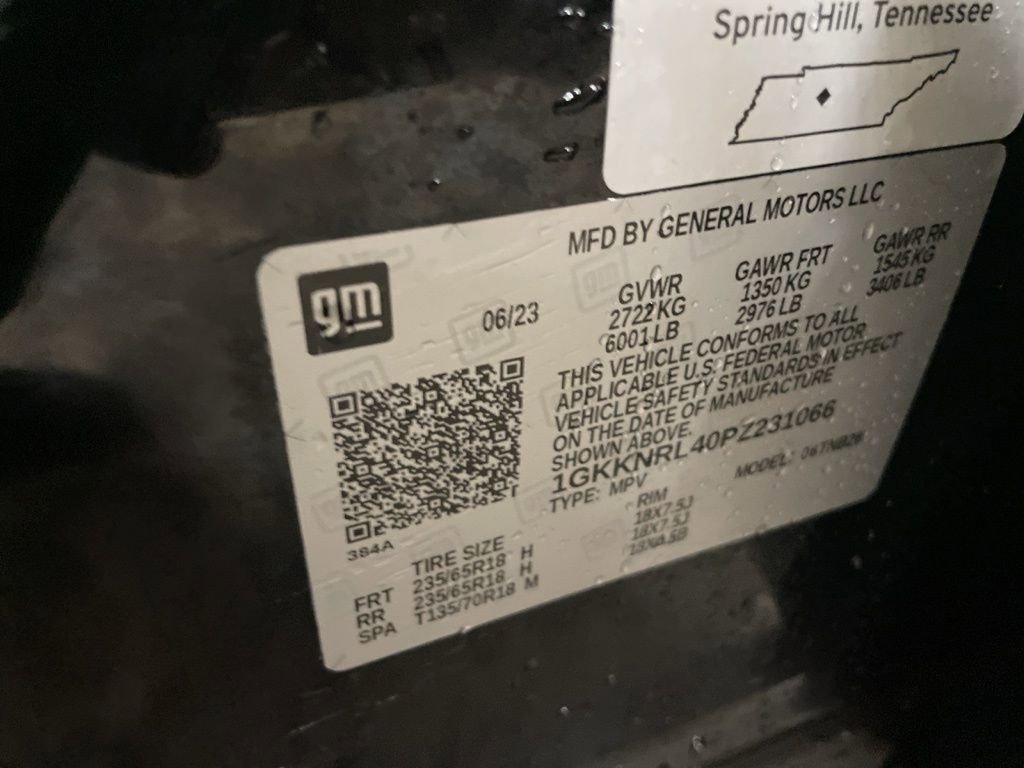 Used 2023 GMC Acadia SLE w/ Driver Convenience Package image 28