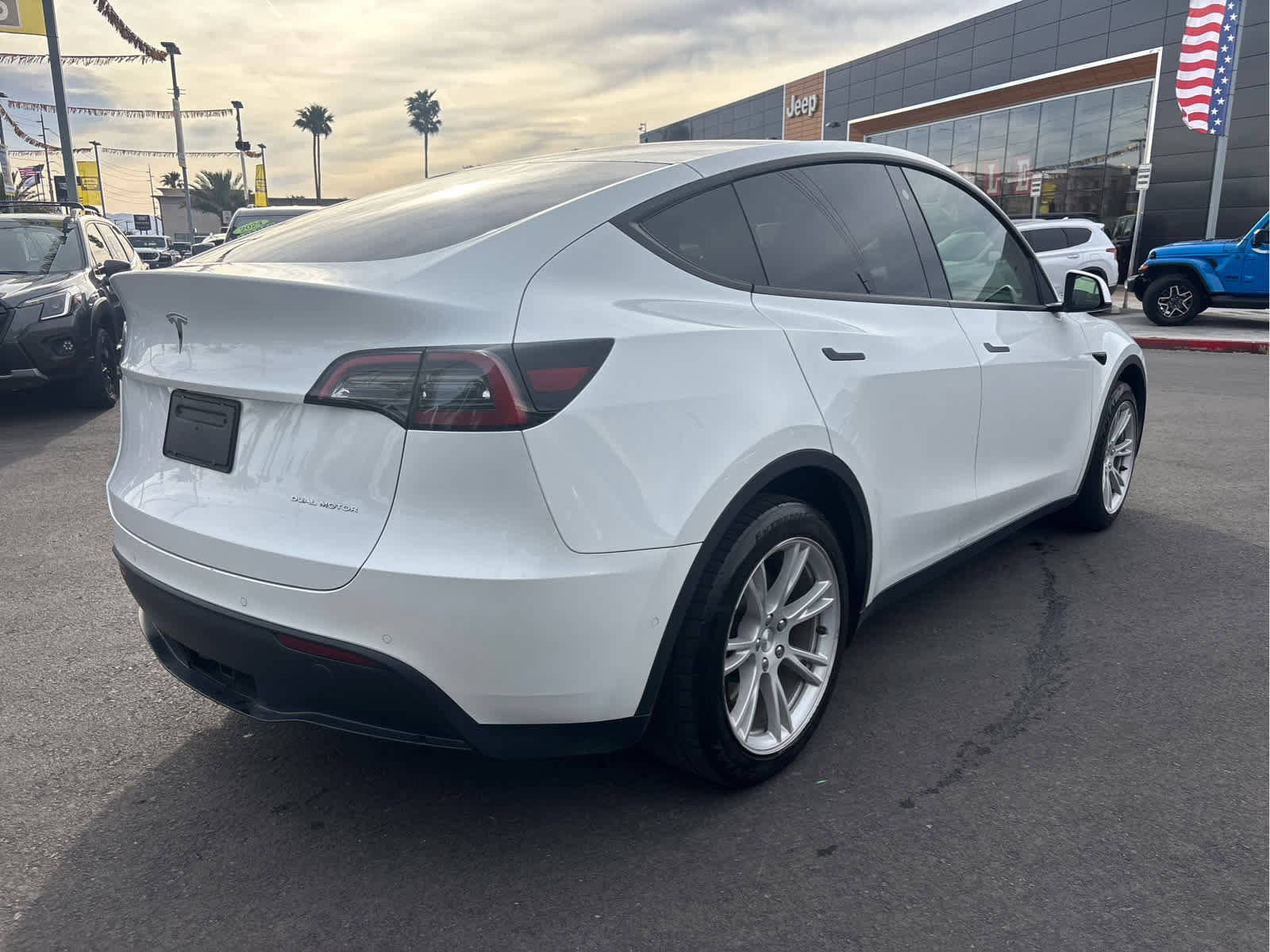 Used 2021 Tesla Model Y Long Range image 5