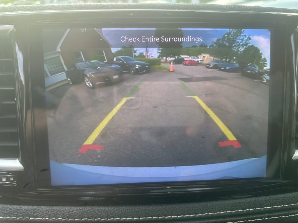 Used 2022 Chrysler Pacifica Touring-L FWD image 14