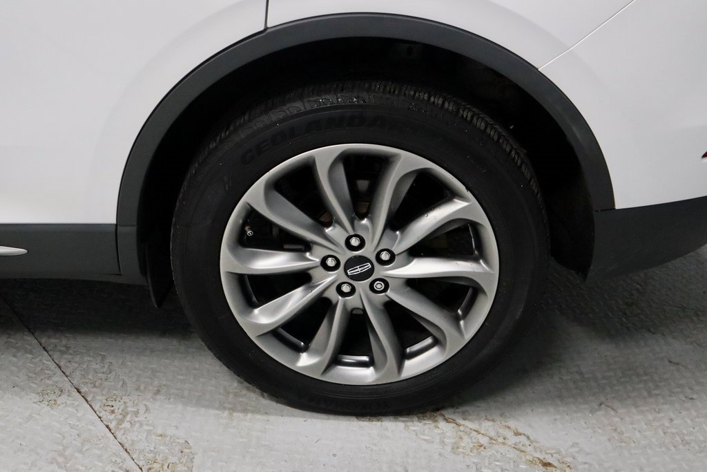 Used 2020 Lincoln Corsair AWD w/ Luxury Package image 19