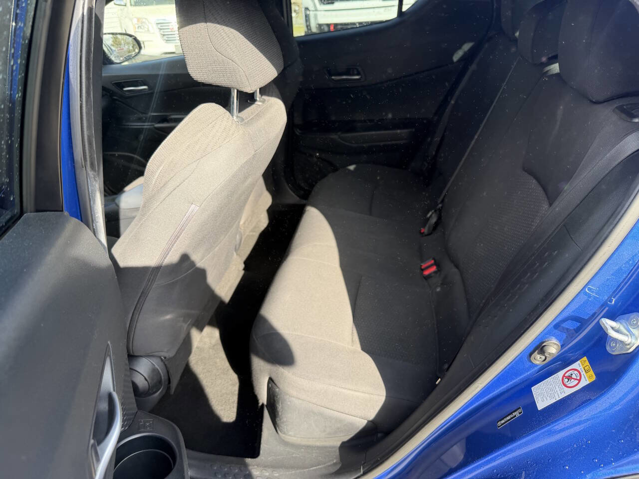 Used 2018 Toyota C-HR XLE FWD image 14