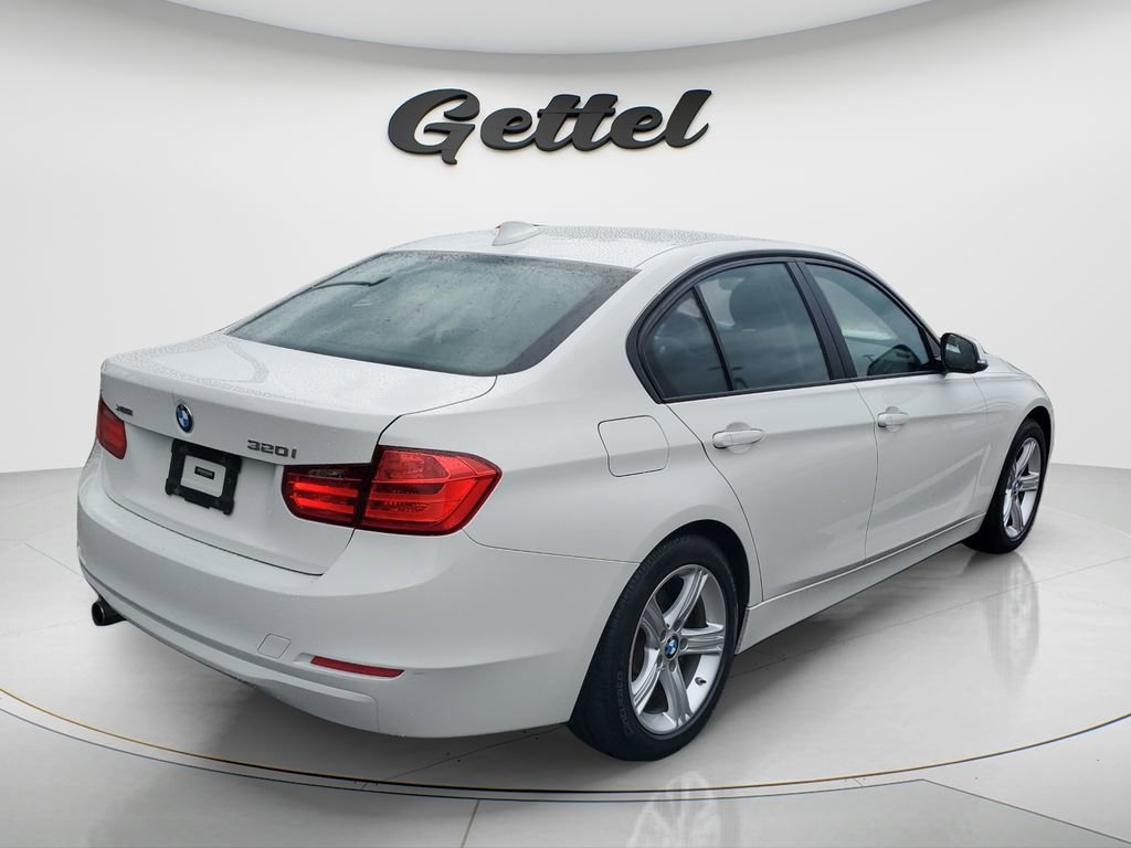 Used 2015 BMW 320i xDrive Sedan AWD/4WD image 5