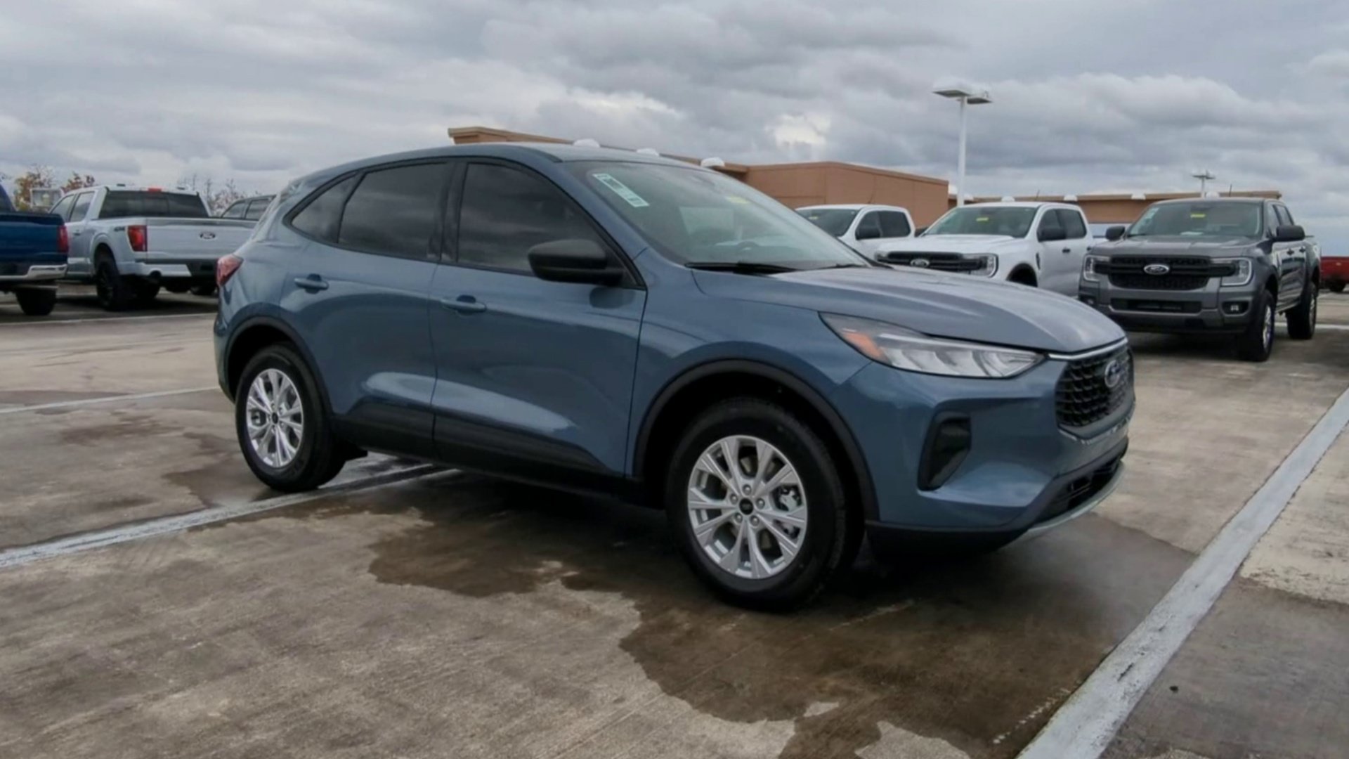 New 2026 Ford Escape Active w/ Tech Pack #1 FWD image 39