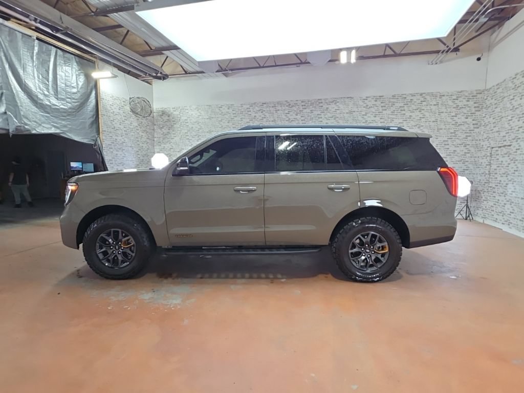 Used 2026 Ford Expedition Tremor AWD/4WD image 4