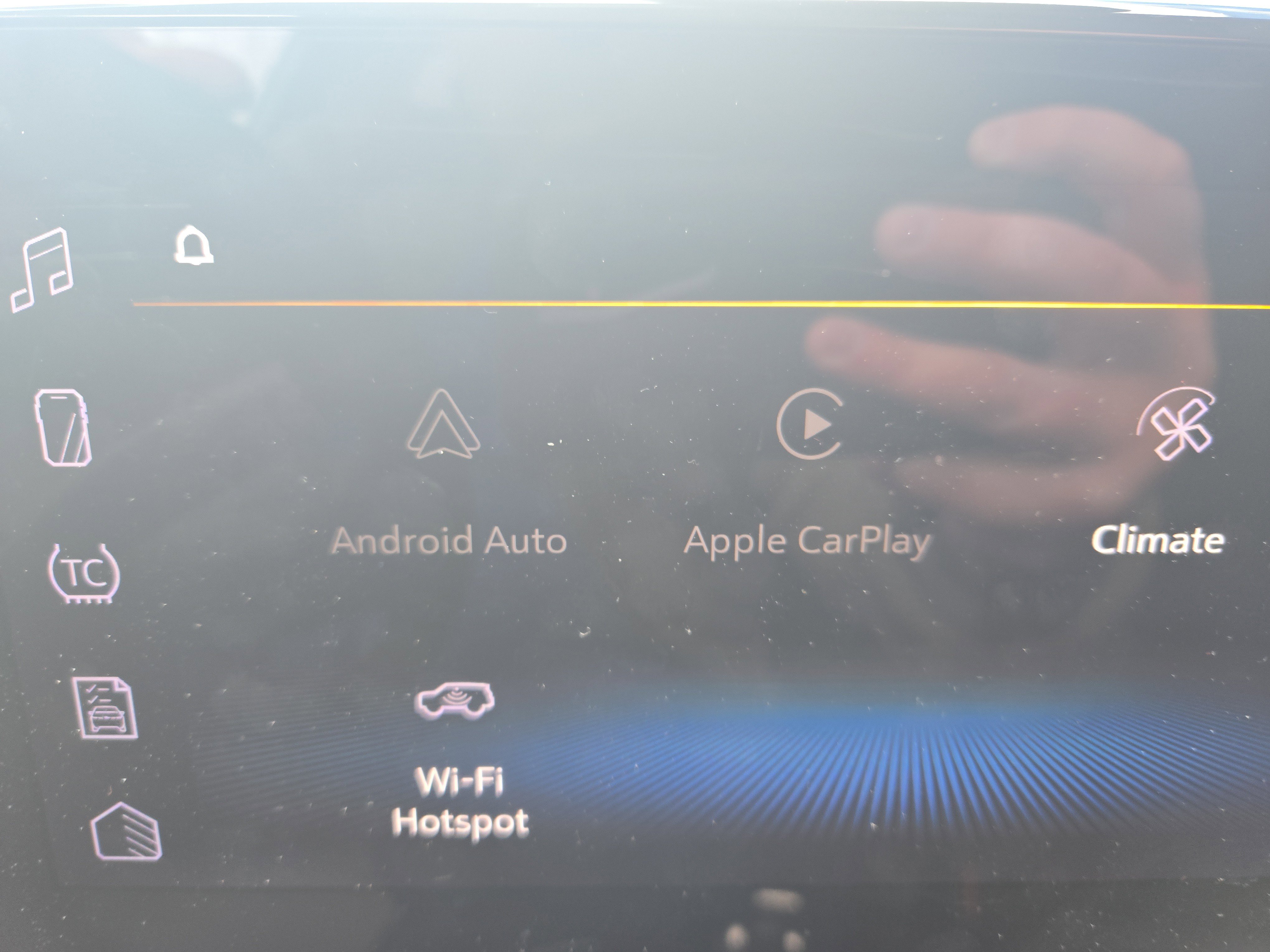 Certified 2024 Chevrolet Trax LT w/ Driver Confidence Package image 19