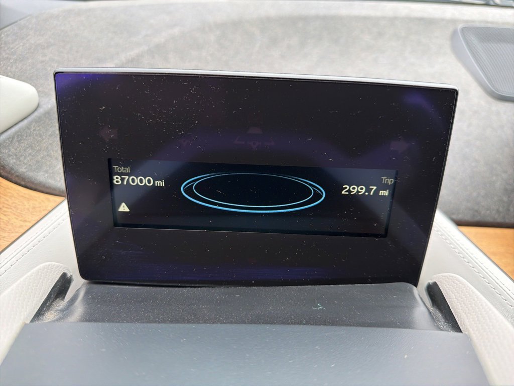 Used 2017 BMW i3 w/ Range Extender image 23