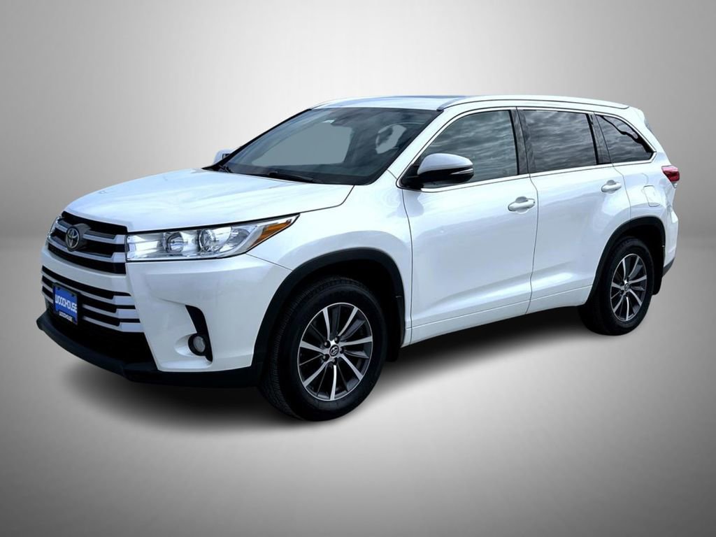 Used 2017 Toyota Highlander XLE