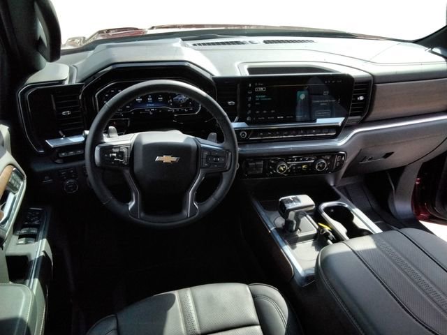 Used 2024 Chevrolet Silverado 1500 High Country w/ Technology Package AWD/4WD image 30