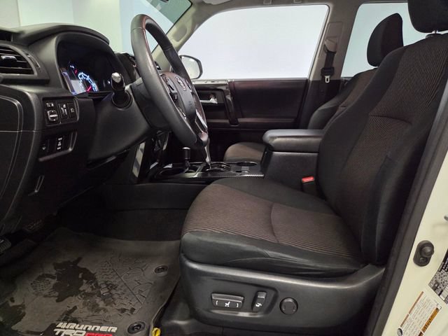 Used 2021 Toyota 4Runner TRD Off-Road AWD/4WD image 10