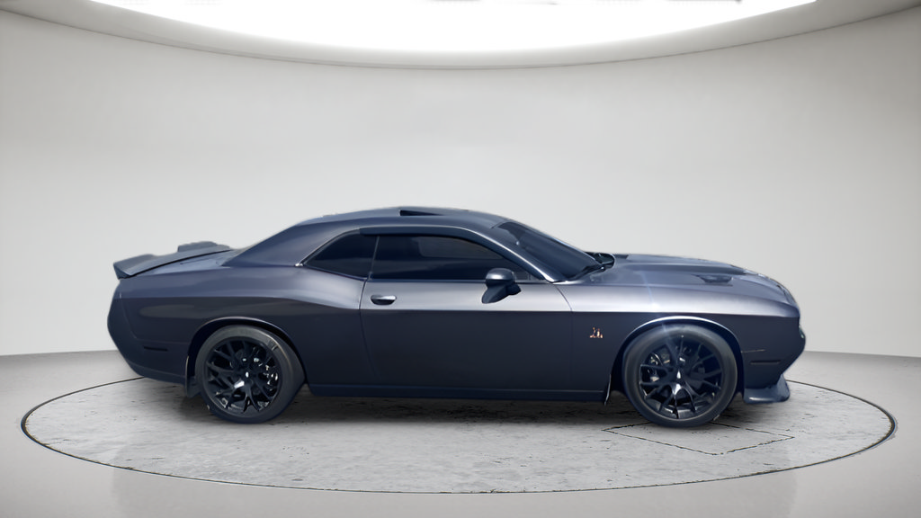 Used 2016 Dodge Challenger R/T Scat Pack w/ Leather Interior Group RWD image 2