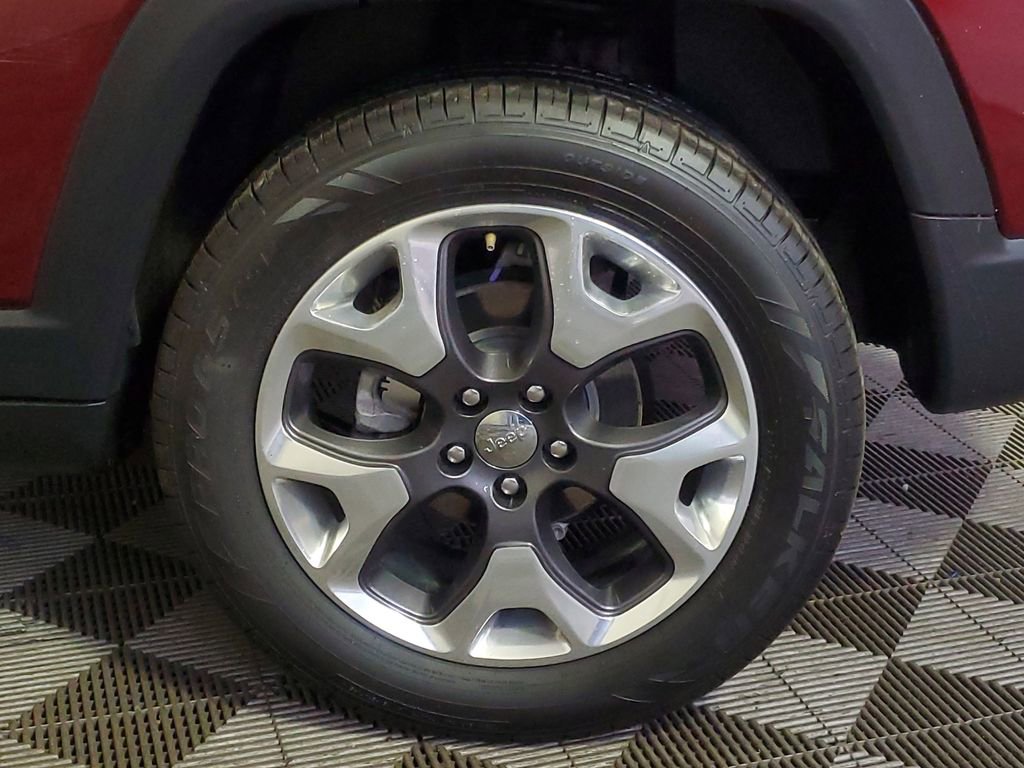 Used 2020 Jeep Compass Limited image 5