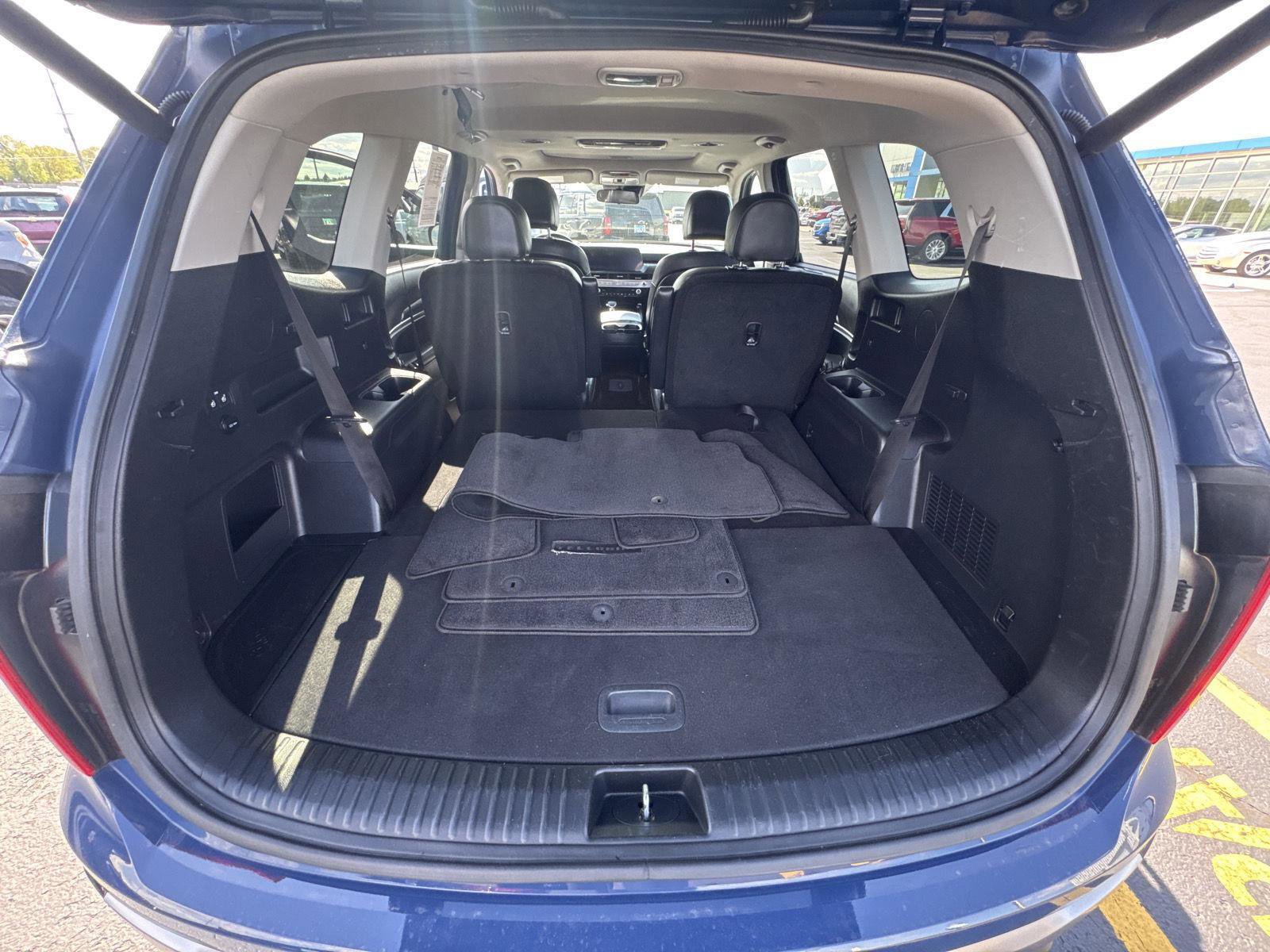 Used 2025 Kia Telluride S AWD/4WD image 14