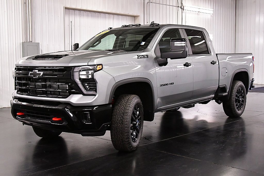 New 2026 Chevrolet Silverado 3500 LT w/ Trail Boss Package image 3