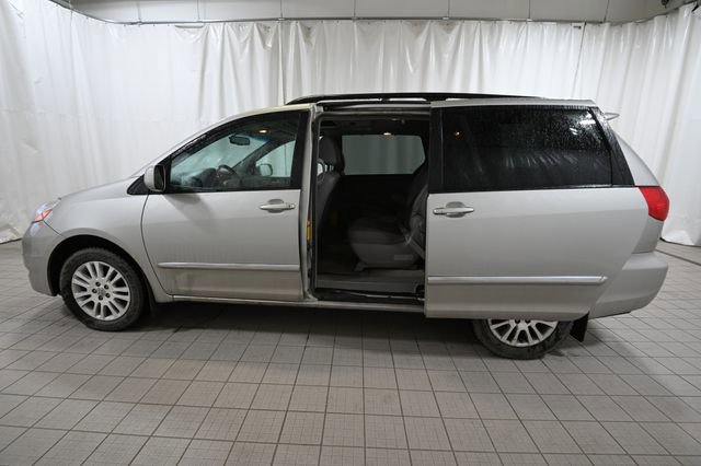 Used 2009 Toyota Sienna AWD image 7