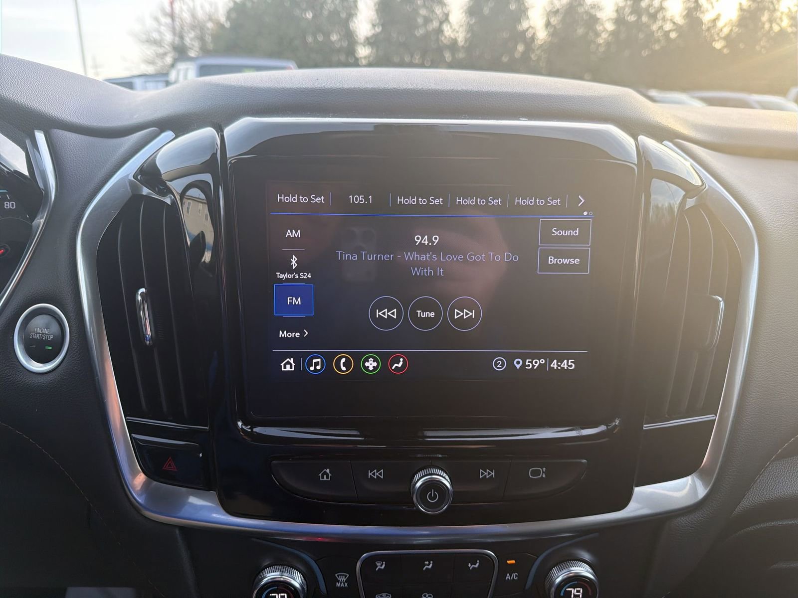 Used 2021 Chevrolet Traverse LT image 13