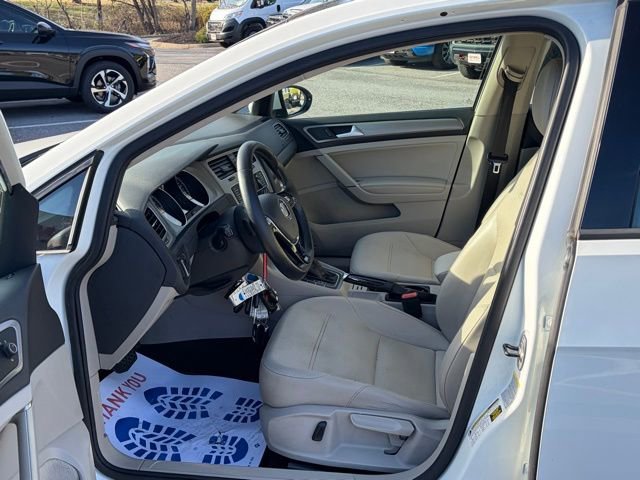 Used 2015 Volkswagen Golf TDI SE image 15