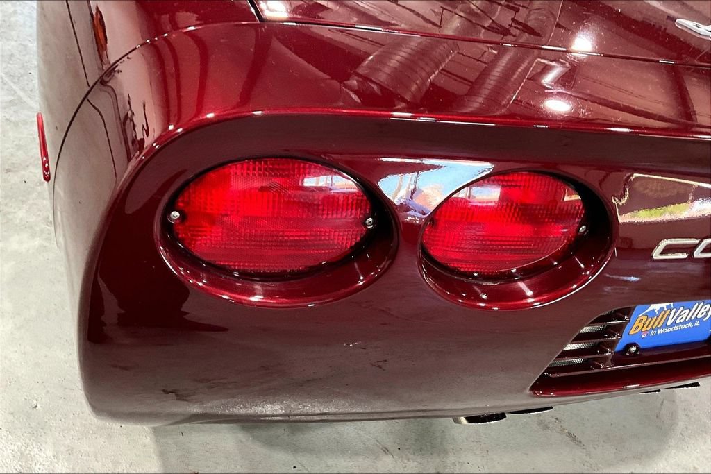 Used 2003 Chevrolet Corvette Convertible w/ Preferred Equipment Group1 RWD image 19