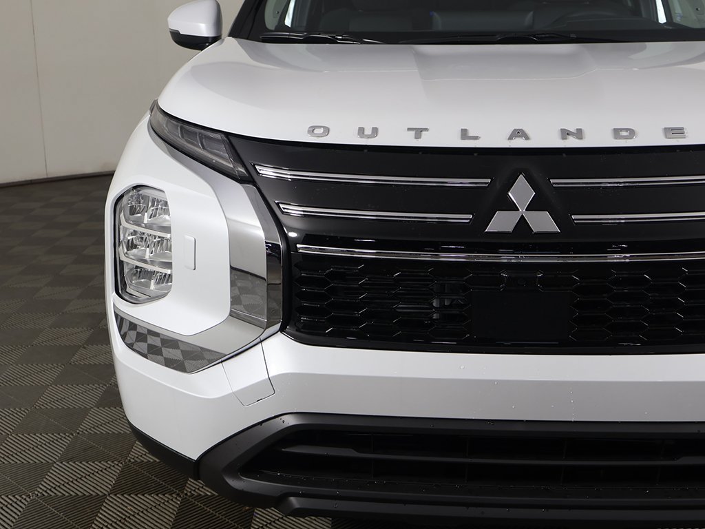 New 2026 Mitsubishi Outlander ES AWD/4WD image 12