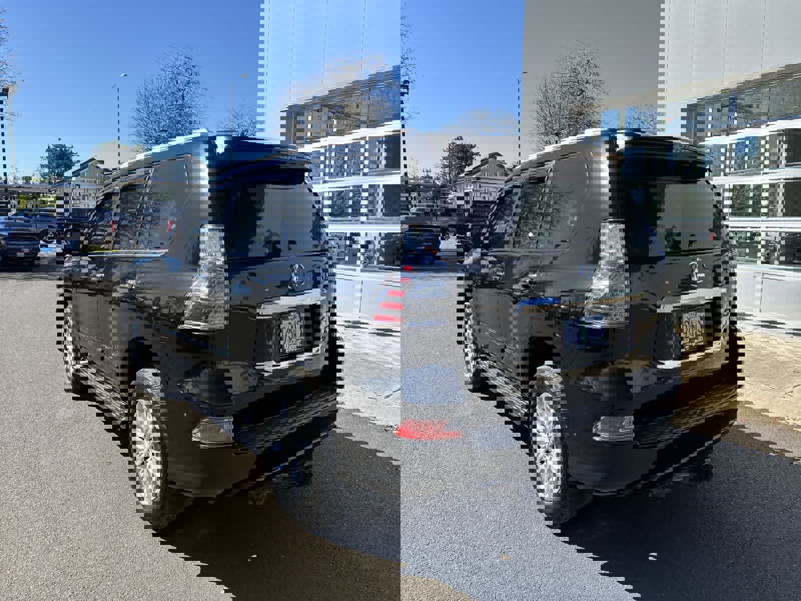 Used 2019 Lexus GX 460 Premium image 3