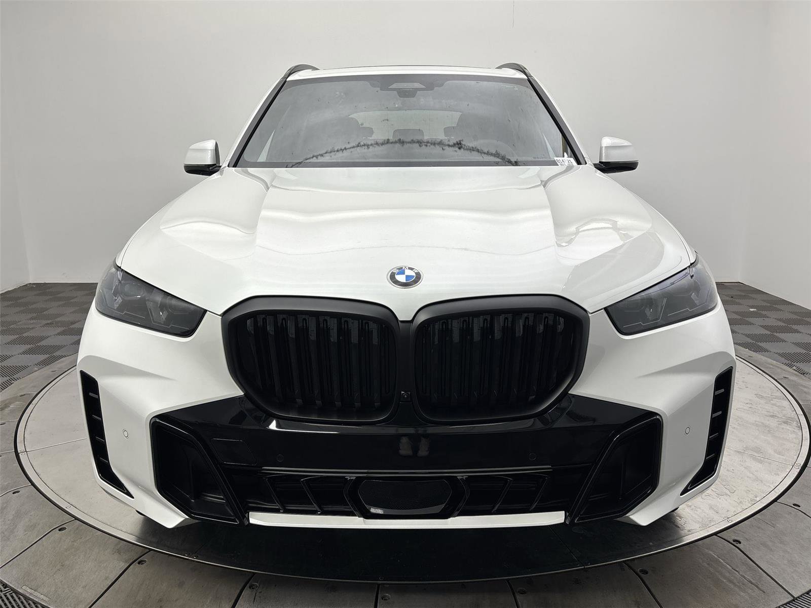 New 2026 BMW X5 xDrive40i w/ M Sport Package image 14