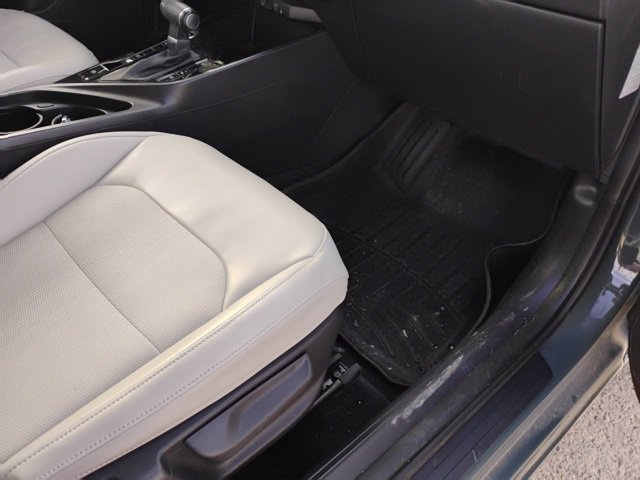 Used 2024 Kia Niro EX image 11