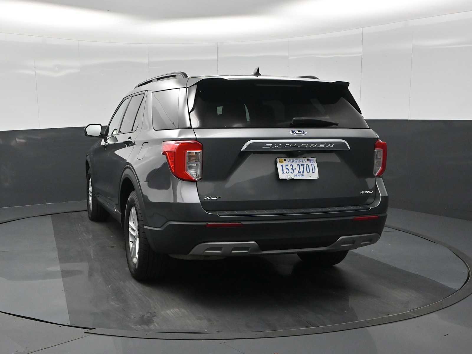 Used 2023 Ford Explorer XLT w/ Equipment Group 202A image 7