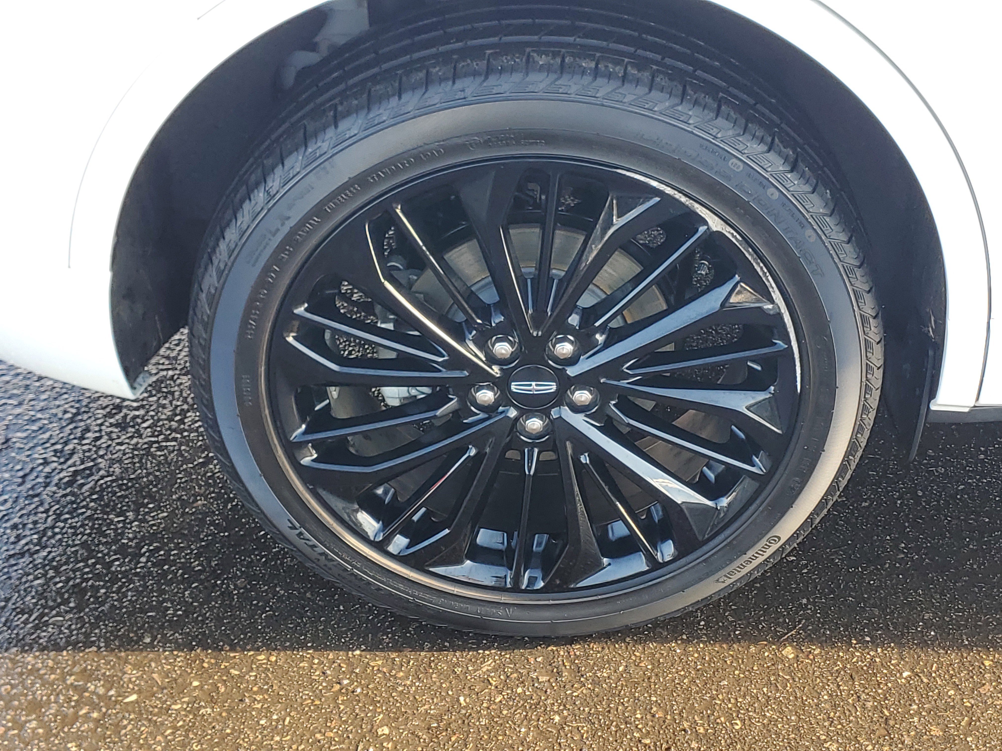 Certified 2023 Lincoln Corsair Reserve w/ Equipment Group 201A image 7