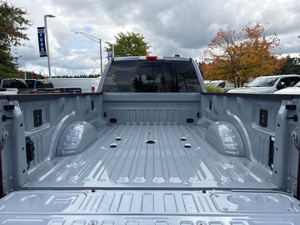 New 2026 Ford F450 Platinum w/ FX4 Off-Road Package image 29
