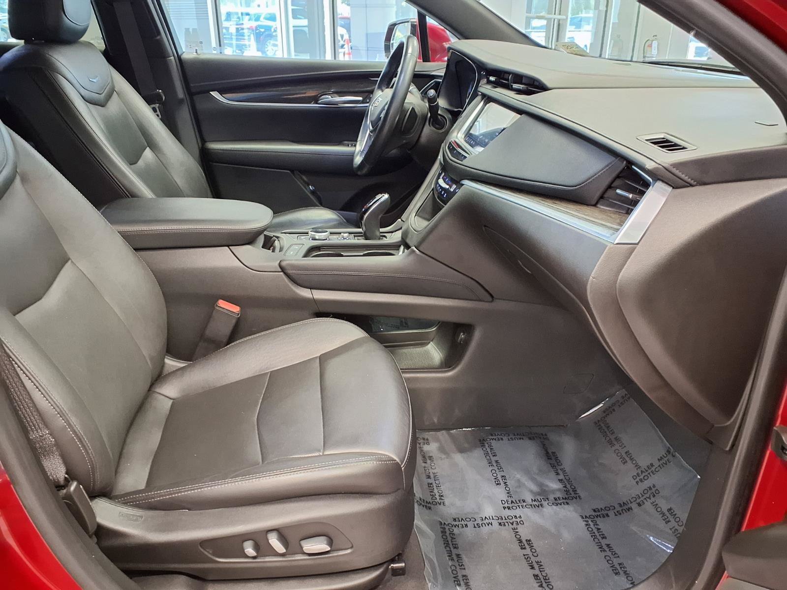 Used 2021 Cadillac XT5 Premium Luxury FWD image 10