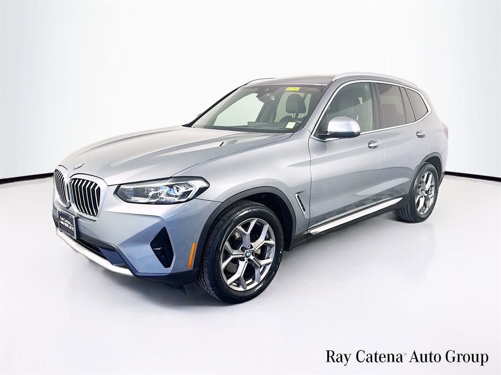 Used 2023 BMW X3 xDrive30i w/ Premium Package image 3