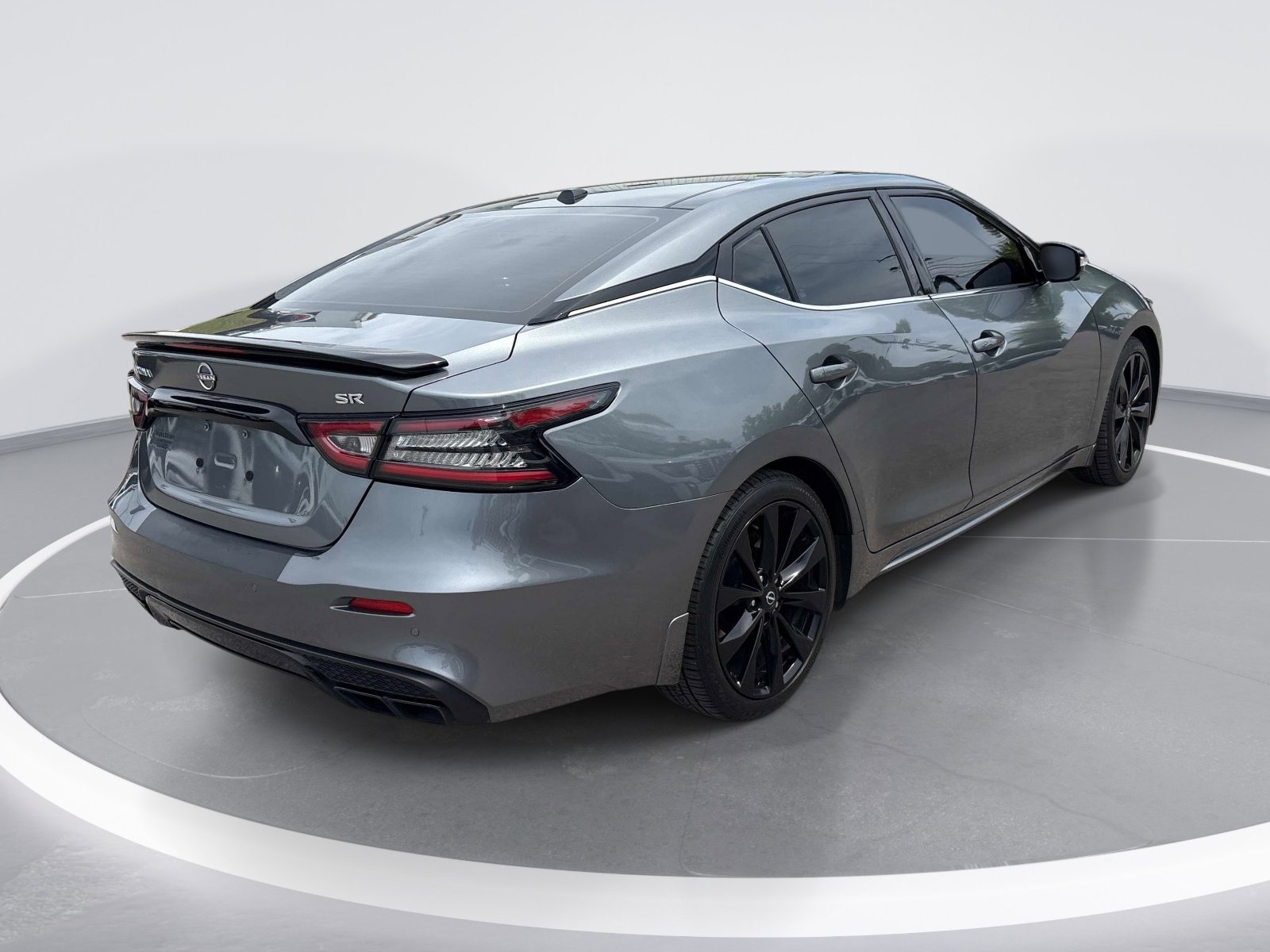 Used 2023 Nissan Maxima SR w/ Sport Mat Group FWD image 8