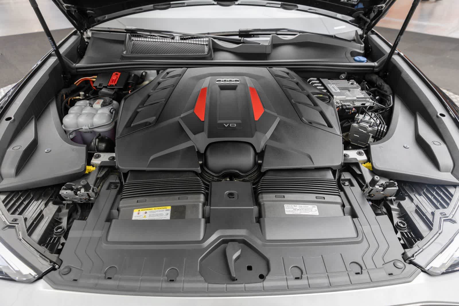 Used 2024 Audi SQ8 Prestige w/ Prestige Package AWD/4WD image 8