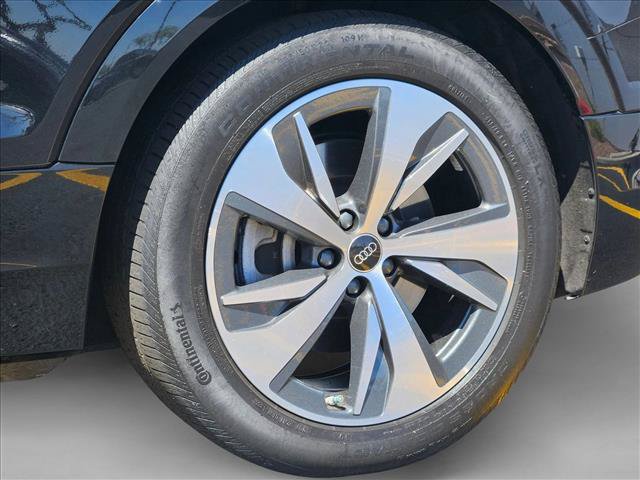 Certified 2024 Audi Q8 e-tron Premium Plus w/ Premium Plus Package AWD/4WD image 28